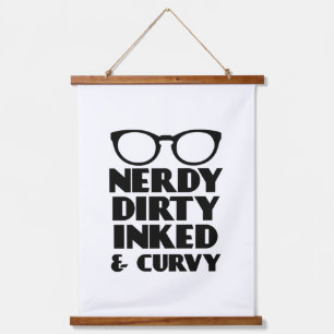 Tapisserie Suspendue Sale Nerdy Enked et Curvy