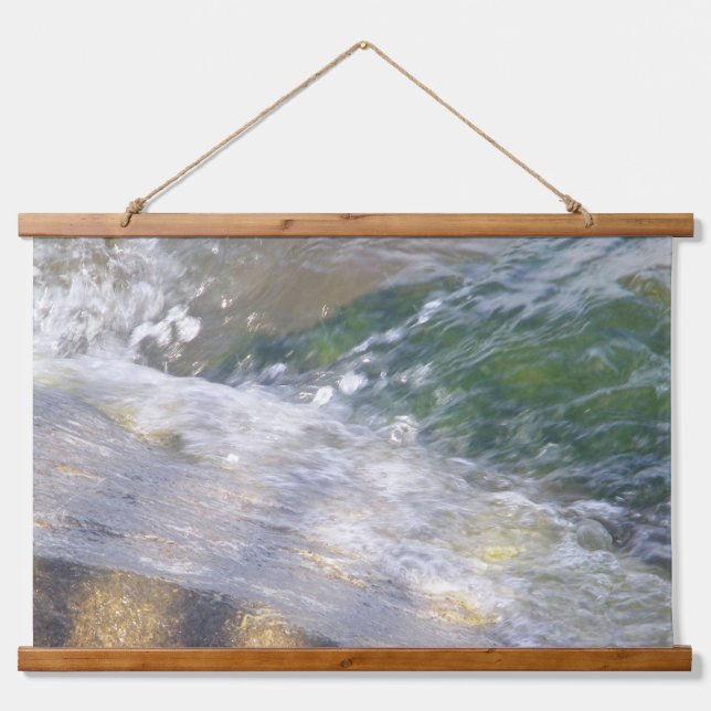 Tapisserie Suspendue Shimmering Water on Rocks Wood Wall Tapestry (Devant)