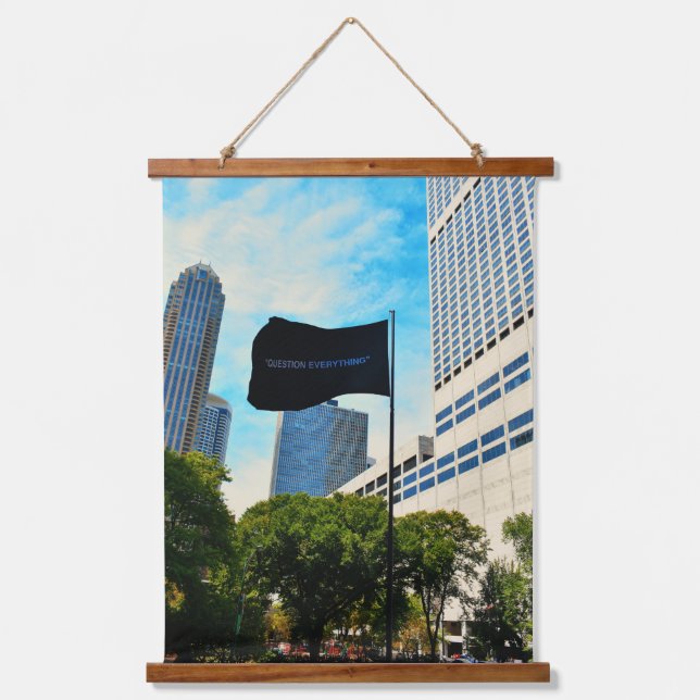 Tapisserie Suspendue Tout remettre en question (Recto)