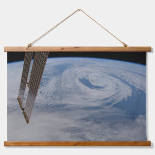 Tapisserie Suspendue Un Système De Faible Pression Mi-Atlantique.