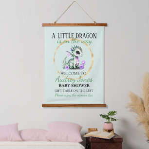 Tapisserie Suspendue Une petite dragonne est en route Baby Shower