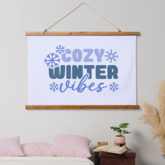 Tapisserie Suspendue Vibes d'hiver confortables - Typographie du flocon