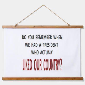 Tapisserie Suspendue Wood Topped Wall Tapestry