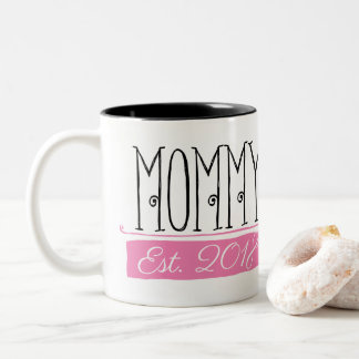 Tasse 2018 de cadeau d'est de maman