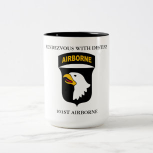 TASSE 2 COULEURS 101E AIRBORNE RENDEZVOUS AVEC DESTINY