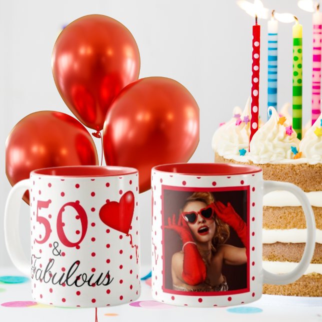 Tasse 2 Couleurs 50 et Fabulous Photo et Rouge 50e anniversaire WH  (50 and Fabulous Photo and Red 50th Birthday WH Red Two-Tone Coffee Mug)