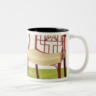 Tasse 2 Couleurs Acajou de Chippendale dinant des chaises