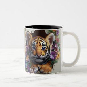 Tasse 2 Couleurs Adorable Tiger Cub À Travers Floral Coloré