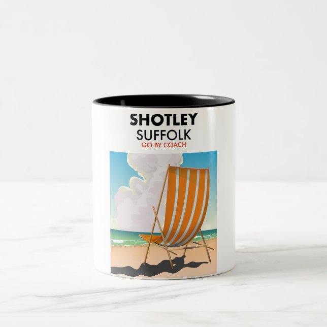 Tasse 2 Couleurs Affiche de voyage de plage Shotley suffolée (Centre)