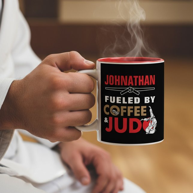 Tasse 2 Couleurs Alimenté par le café et le judo Drôle Cool (Créateur téléchargé)