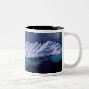 Tasse 2 Couleurs Antarctique, baie du Paradis. Iceberg dans cristal