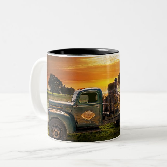 Tasse 2 Couleurs Antique ramassage à la campagne (Devant gauche)