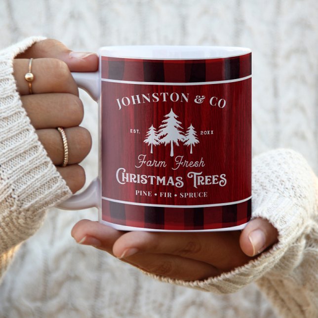 Tasse 2 Couleurs Arbre de Noël rustique Nom personnalisé de la ferm (Créateur téléchargé)