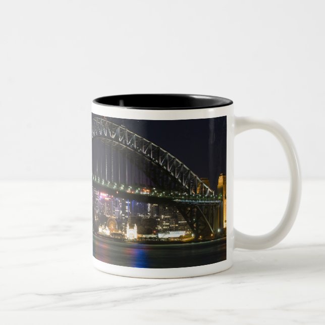 Tasse 2 Couleurs Australie, Sydney. Le port de Sydney la nuit. (Droit)