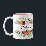 Tasse 2 Couleurs Automne Bourgogne Brousse Floral Fleur Fête des ma<br><div class="desc">Aquarelle automne / automne floral bridesservantes cadeau mug dispose d'un bouquet étonnant de rougeur, pêche orange, marsala bordeaux fleurs roses avec feuilles botaniques verdoyants et eucalyptus feuilles et parties scintillant faux or. Cette invitation colorée conviendra parfaitement aux mariages d'automne ou d'automne, aux mariages de printemps et aux mariages à thème...</div>