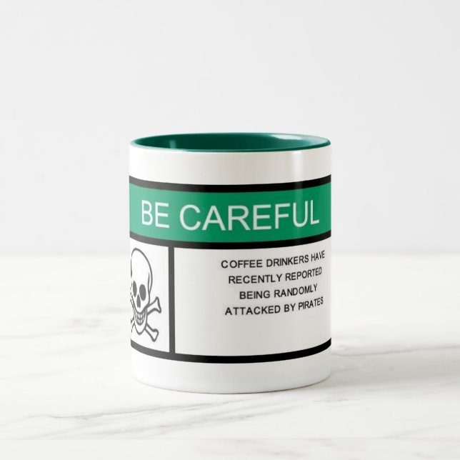 Tasse 2 Couleurs Avertissement de pirate (Centre)