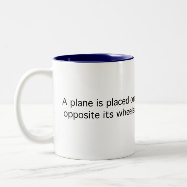 Tasse 2 Couleurs Avion sur un tapis roulant (Gauche)