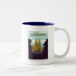 Tasse 2 Couleurs Barcelone, Espagne - Sagrada Familia<br><div class="desc">Anderson Design Group est une société d'illustration et de conception de pointe située à Nashville,  au Tennessee. Founder Joel Anderson Directives Team of talented artists to create original poster art that looks like classic vintage publicité prints from the 1920s to the 1960s.</div>