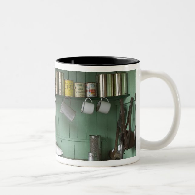 Tasse 2 Couleurs base Port Lockroy en antarctique (Droit)