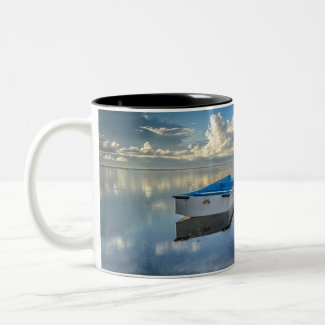 Tasse 2 Couleurs Bateau de rangée sur l'eau (Gauche)