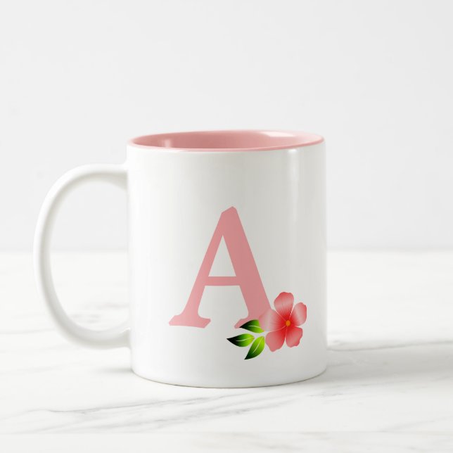 Tasse 2 Couleurs Beau monogramme rose avec fleur sur fond blanc (Gauche)