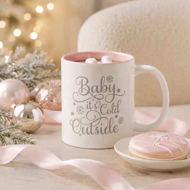 Tasse 2 Couleurs Bébé Il Fait Froid Dehors Gris Script Rose (Créateur téléchargé)
