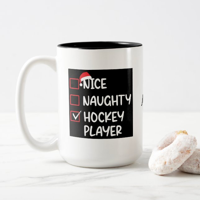Tasse 2 Couleurs Belle Joueuse de Hockey Naughty Drôle Noël (Avec donut)