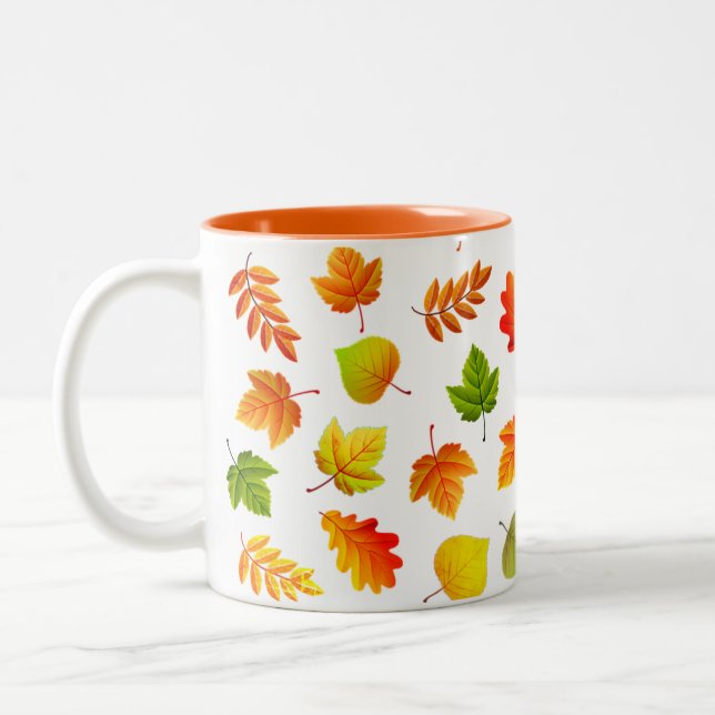 Tasse 2 Couleurs Belles feuilles d'automne sur fond blanc (Gauche)