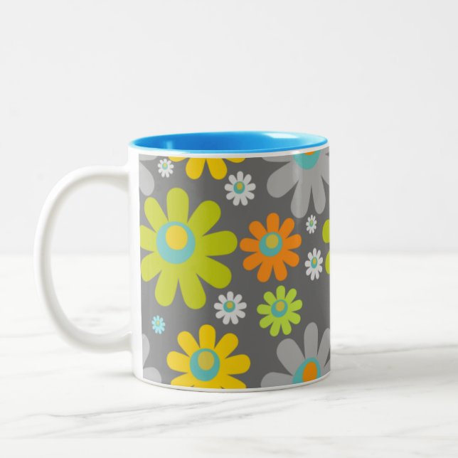 Tasse 2 Couleurs Boho Retro Daisies sur Grey (Gauche)