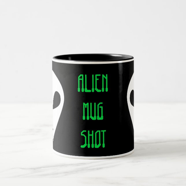 Tasse 2 Couleurs Bombe Alien (Centre)