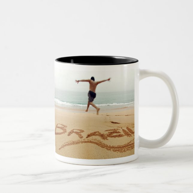 Tasse 2 Couleurs BRÉSIL. Un homme barechest en maillot de bain (Droit)