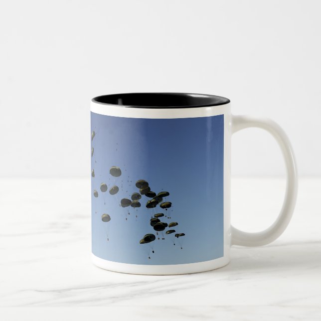 Tasse 2 Couleurs C-17 Globemaster III 2 de l'armée de l'air américa (Droit)