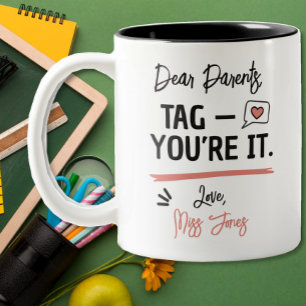 Tasse 2 Couleurs cadeau drôle de fin de trimestre Cher Parents Tag