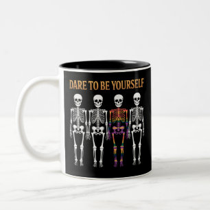 Tasse 2 Couleurs Cadeau fièrement LGBT mignon squelette osez être v