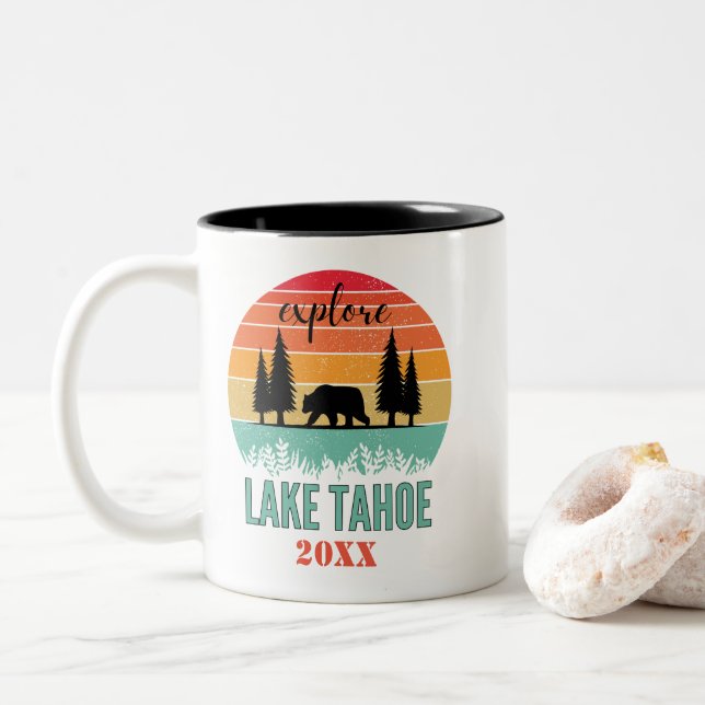Tasse 2 Couleurs Cadeau personnalisé rétro du lac Tahoe en Californ (Avec donut)