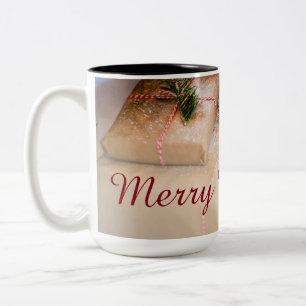 Tasse 2 Couleurs Cadeaux de fête comme motif de Noël