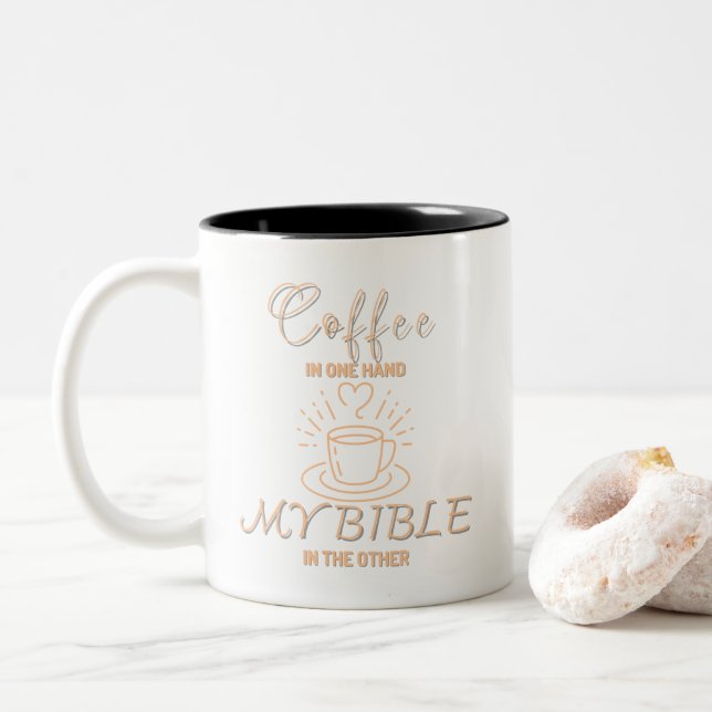 Tasse 2 Couleurs Café dans une main, ma Bible dans l'autre (Avec donut)