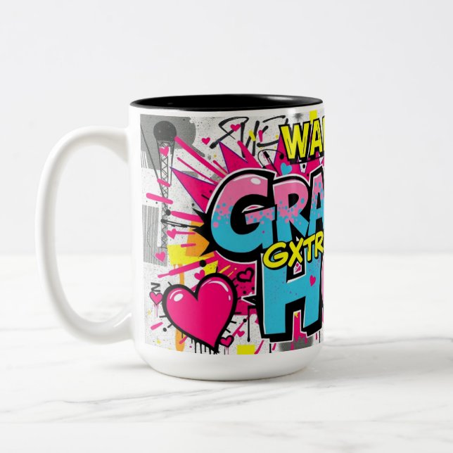 Tasse 2 Couleurs Câlins graffiti de grand-mère (Gauche)