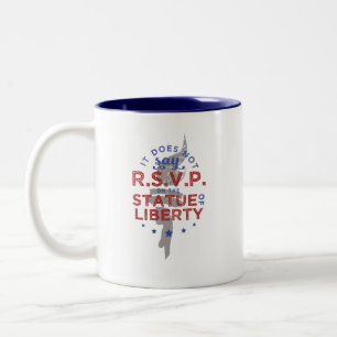 Tasse 2 Couleurs Cela ne dit pas RSVP sur la statue de la Liberté