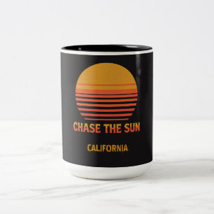 Tasse 2 Couleurs Chase The Sun Retro Sunset 70s Modèle personnalisé