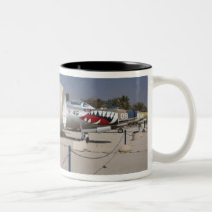 Tasse 2 Couleurs Chasseur Mystère construit en France