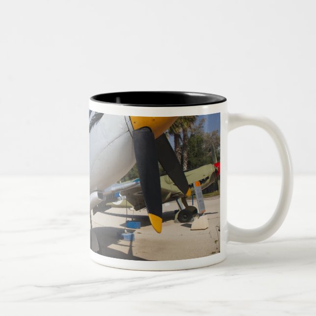 Tasse 2 Couleurs Chasseur Spitfire de construction britannique (Droit)