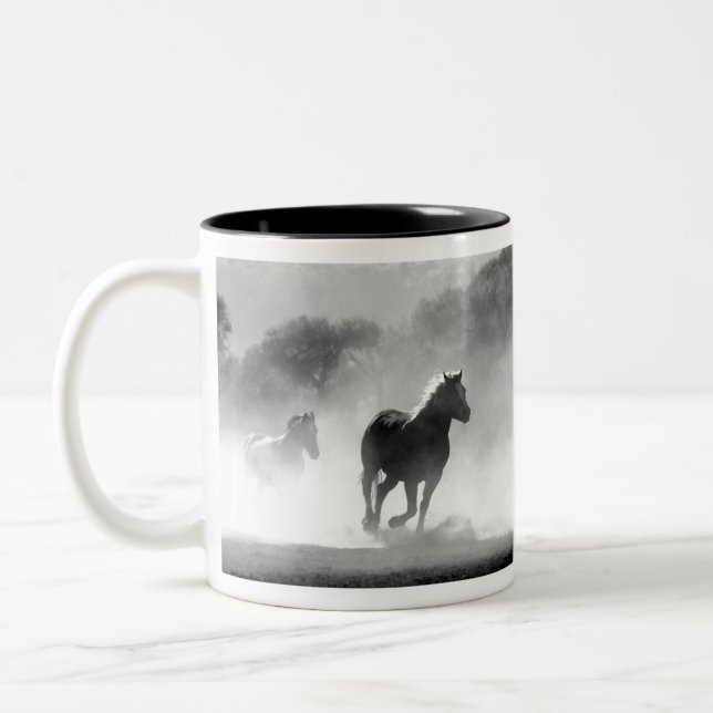 Tasse 2 Couleurs Chevaux de course noir et blanc Photo Artwork (Gauche)