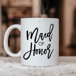 Tasse 2 Couleurs Chic Black Calligraphie Maid of Honor<br><div class="desc">Cette femme de chambre d'honneur chic de calligraphie noire fait le cadeau parfait de la femme d'honneur proposition. Donnez cette tasse à votre meilleur ami pour lui demander de faire partie de votre fête de mariage.</div>