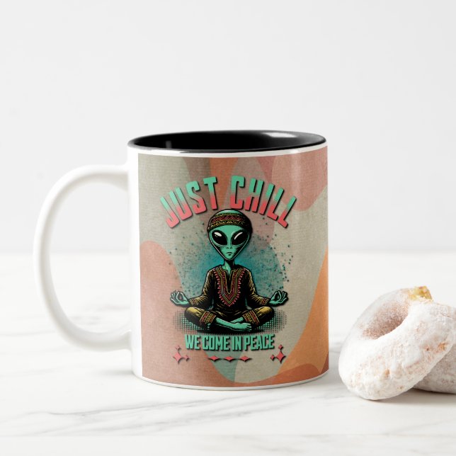 Tasse 2 Couleurs Chill, on vient en paix (Avec donut)