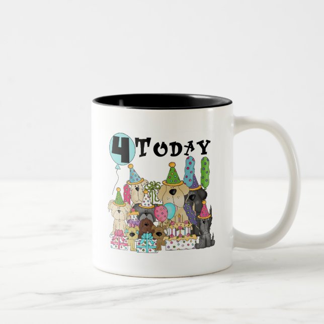 Tasse 2 Couleurs Chiots 4e anniversaire Bash Tshirts et cadeaux (Droit)