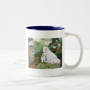 Tasse 2 Couleurs Chiots de Clumber dans le jardin