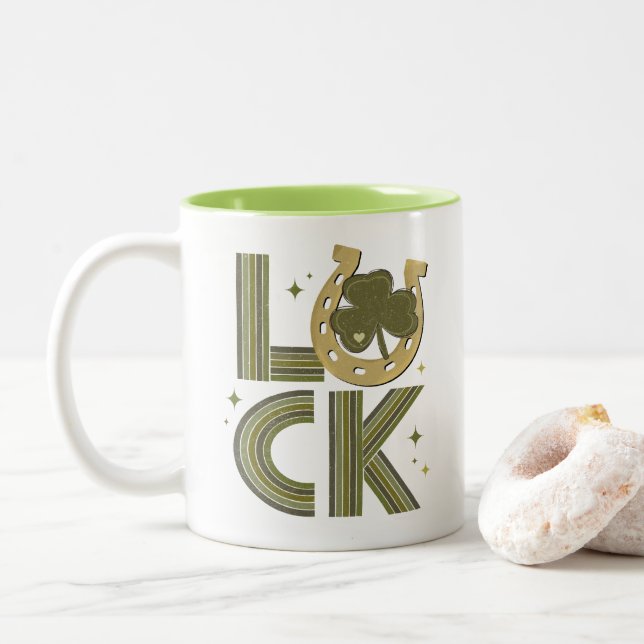 Tasse 2 Couleurs Chuck Shamrock Horseshoe St Patrick's Day Irish (Avec donut)