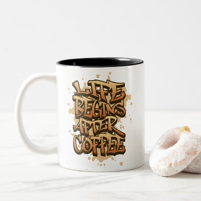 Tasse 2 Couleurs Citation de café Graffiti (Avec donut)