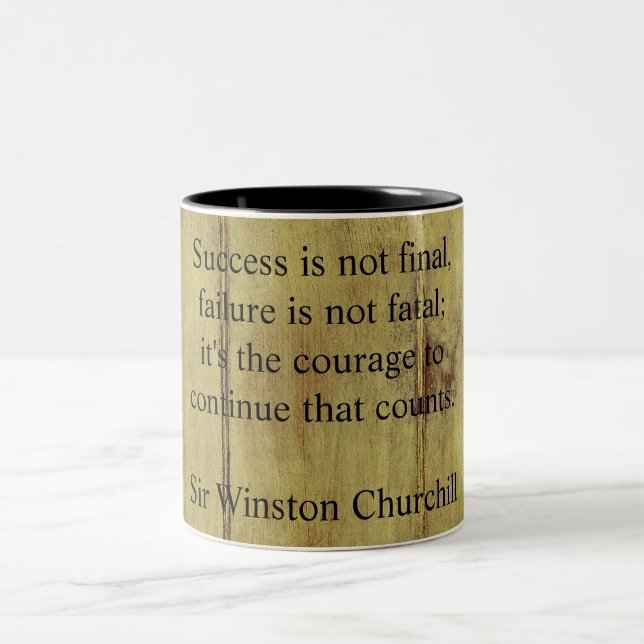 Tasse 2 Couleurs Citation de Winston Churchill; Succès Bois vieilli (Centre)